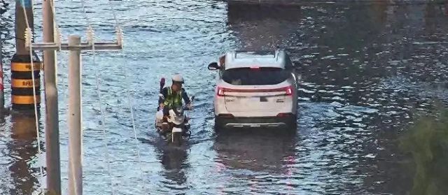 沿海多地突發海水倒灌現象，原因、影響與應對措施，沿海多地海水倒灌現象，原因、影響及應對策略