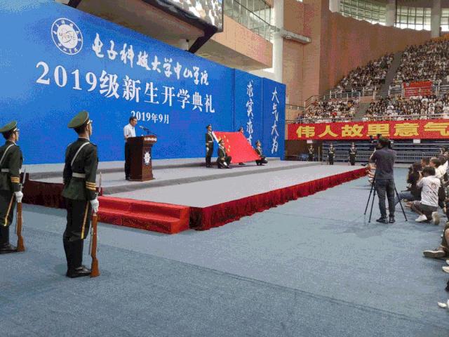 探索附近游泳館，位置與價格的完美指南，游泳館探索指南，位置與價格的完美結合